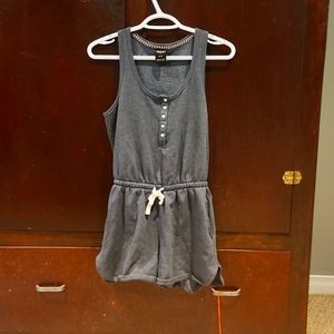 Farwest gray Romper size XS
